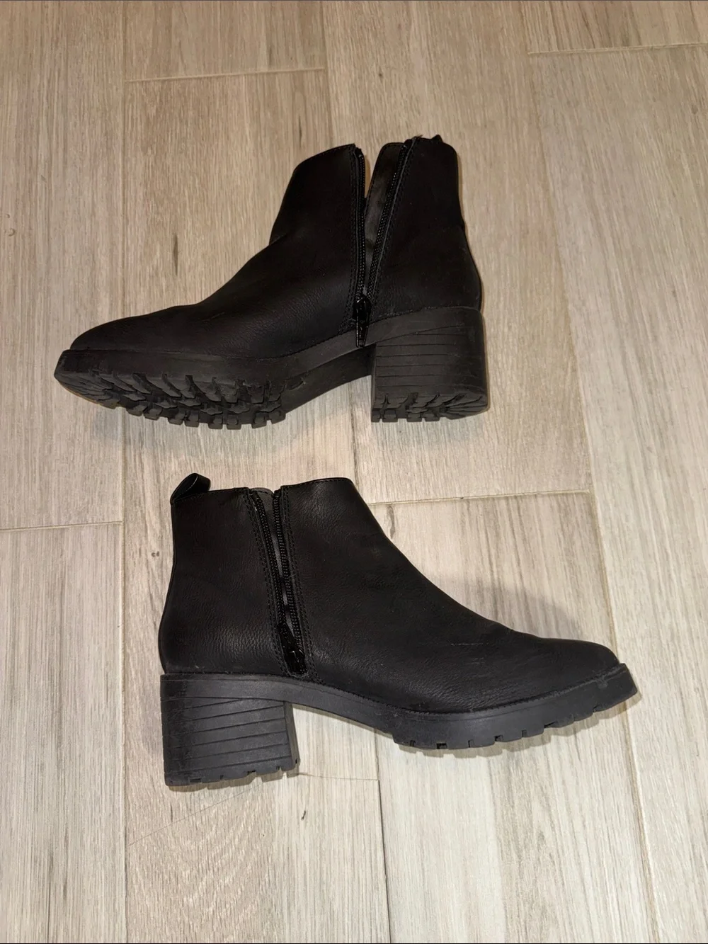 GAP Women's Black Pointed Ankle Booties